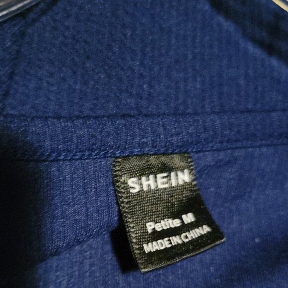 SHEIN Navy Sleeveless Crop Top - Picture 2 of 2